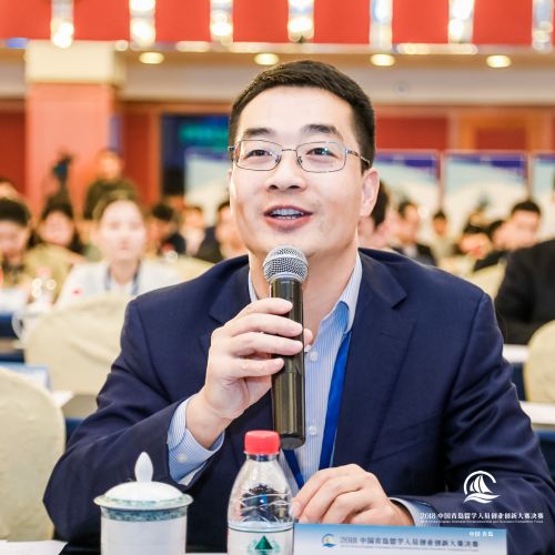 4.中国海洋大学管理学院博士生导师、教授李志刚担任大赛评委